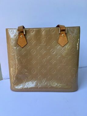 Louis Vuitton Vernis Tote Bag Beige Patent Leather Shoulder Bag Authentic
